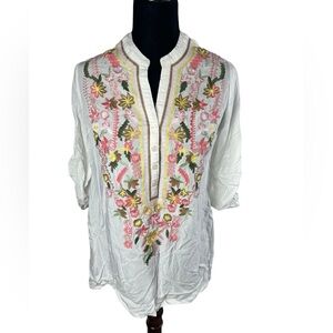 Solitaire white floral embroidered v-neck long sleeve tunic top
